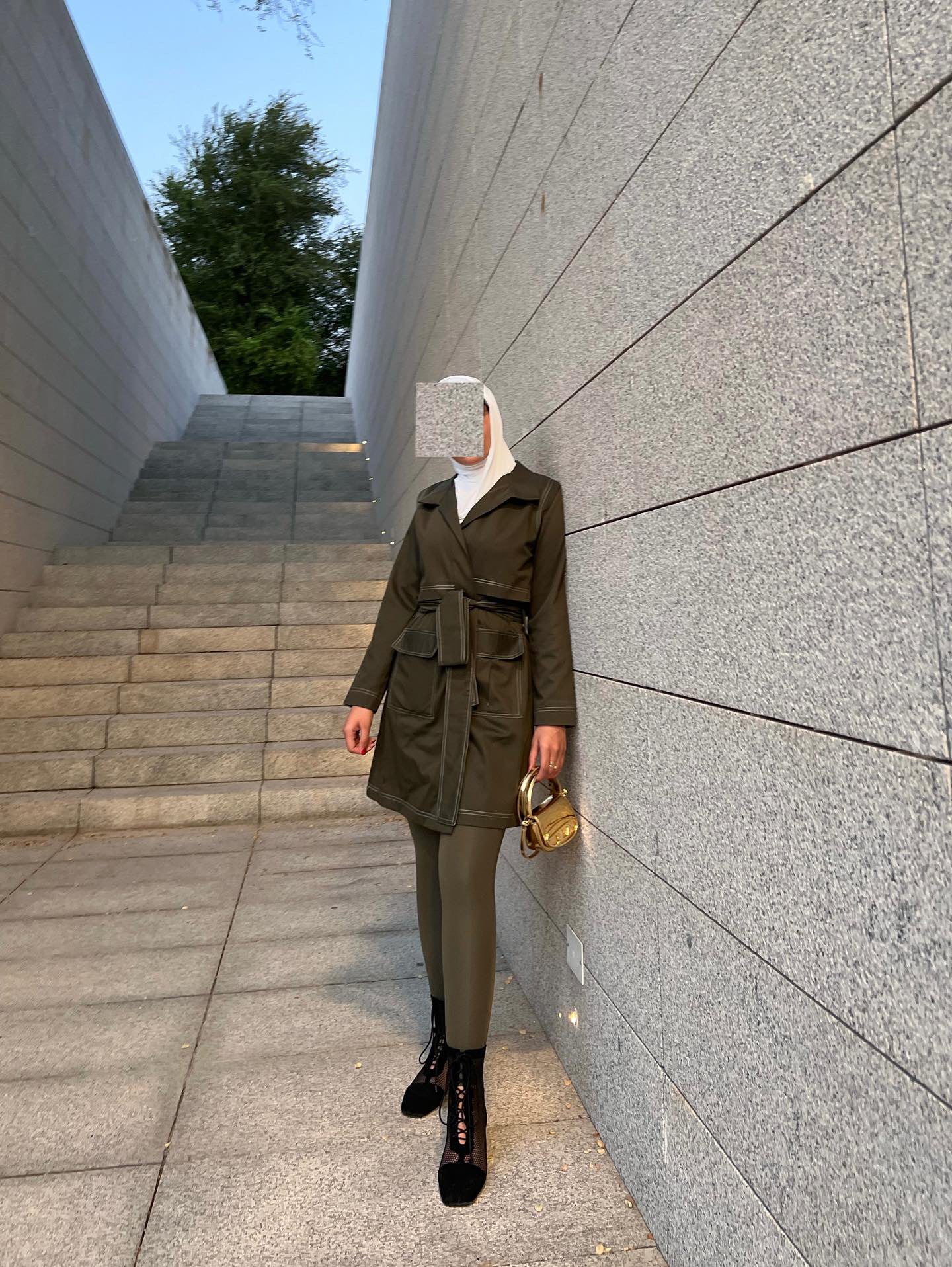 OLIVE.