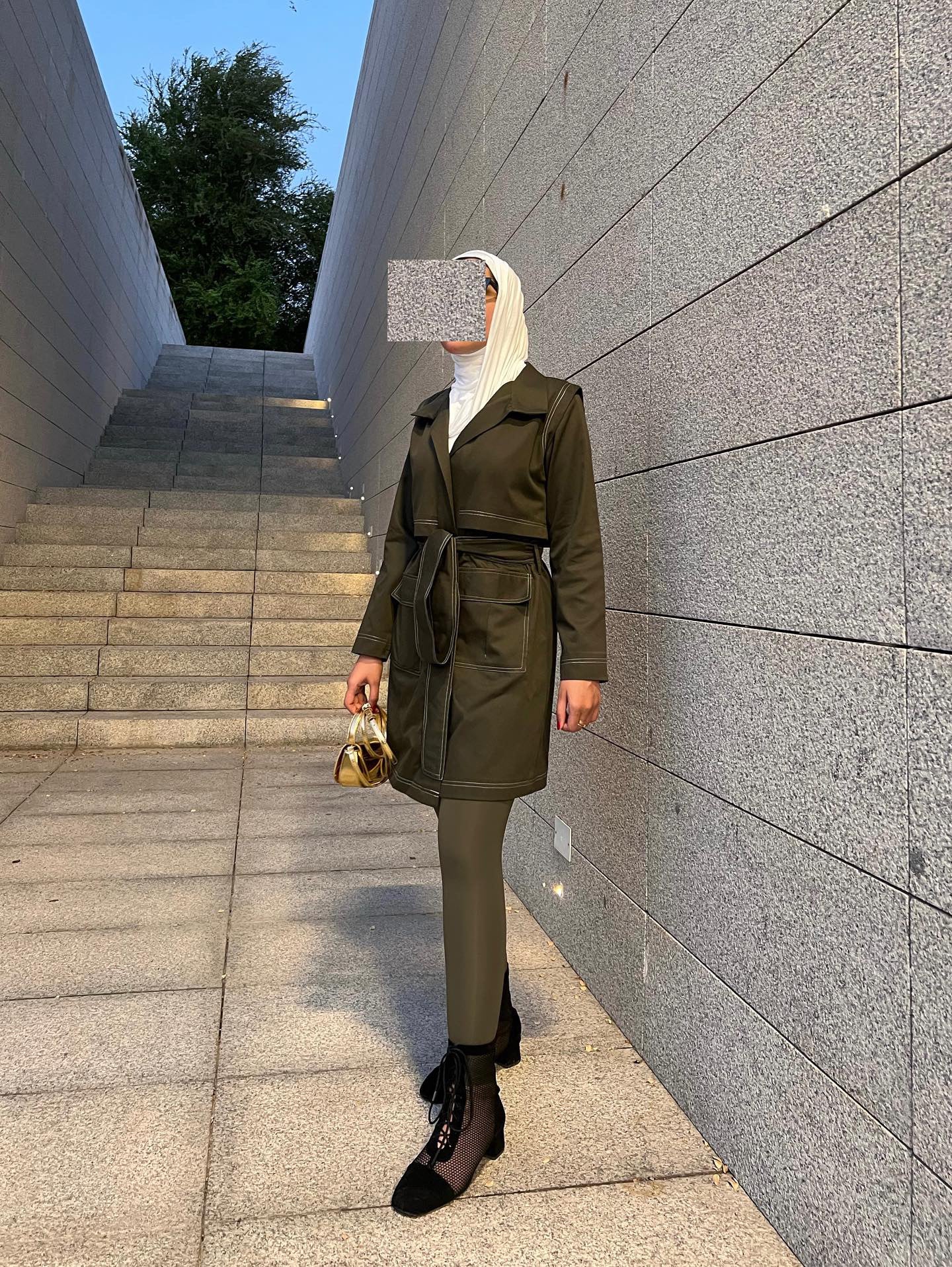 OLIVE.